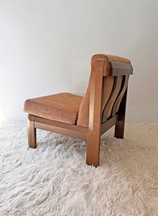 BUTACA DE MADERA GUILLEUMAS, AÑOS 70.
