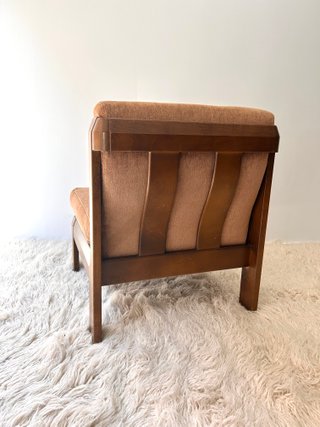 BUTACA DE MADERA GUILLEUMAS, AÑOS 70.