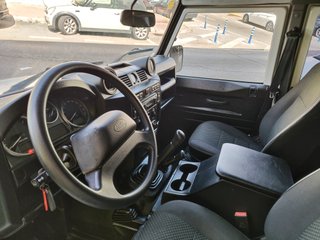 Land Rover Defender 2016