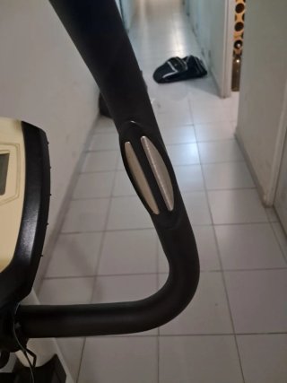 Bicicleta Estática Fitness. Marca Runfit finees