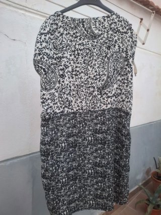 Vestido T M . Medidas en descripción