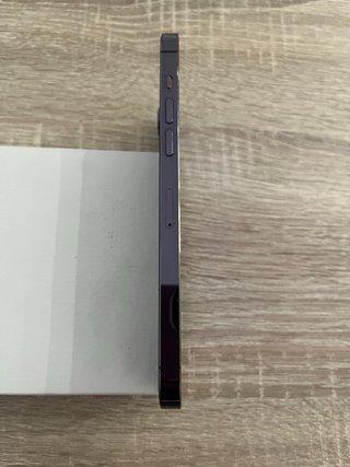 iPhone 14 Pro Max Morado