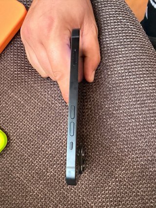 iPhone 14 Apple
