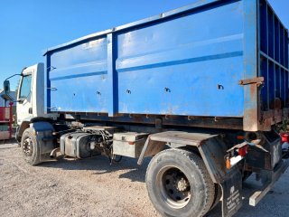 Lote camion equipo gancho daf lf55 250 y 4 cubas