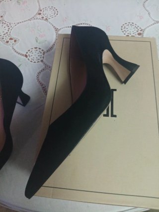 Zapatos de salon de mujer en negro terciopelo