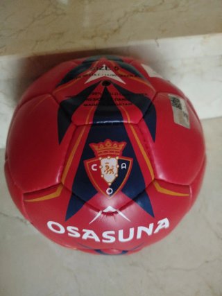 Balón Osasuna Talla 5.Nuevo con etiquetas
