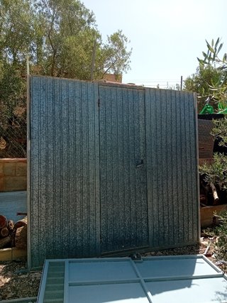 Puerta de garaje 2.55x2.40 m
