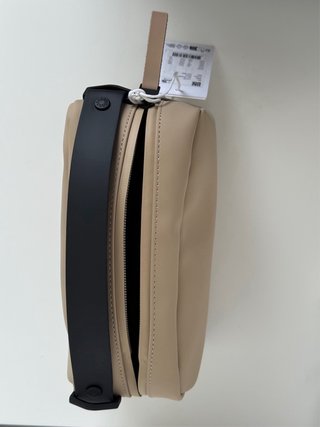 Bolso bandolera Rains impermeable nueva beige