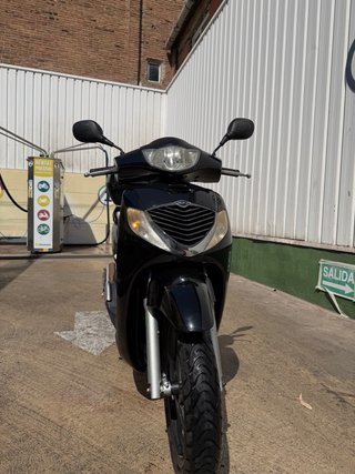 Honda SH125i Scooter Negra