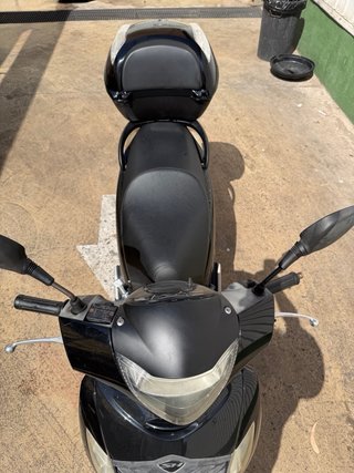 Honda SH125i Scooter Negra