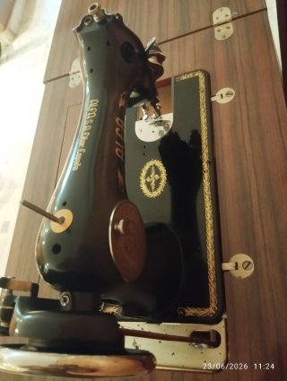 Máquina de coser Alfa a pedal