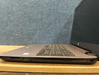 Portátil HP 250 G5 i5-6200U 4GB 500GB 15.6"