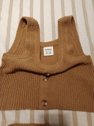 Conjunto de punto marrón