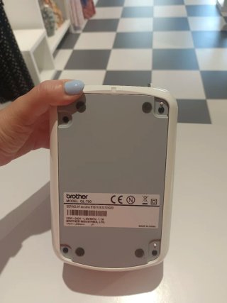 Impresora de etiquetas Brother QL-700