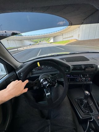 BMW E34 520i