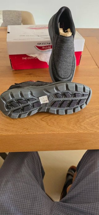 Zapatos Skechers Arch Fit Motley-Vaseo T-41