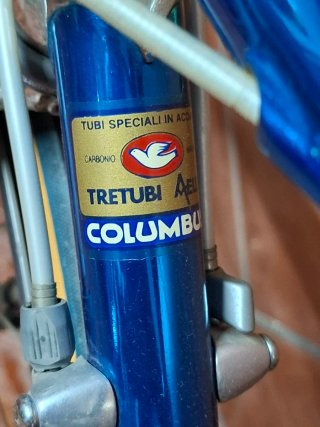 Bicicleta de carreras azul