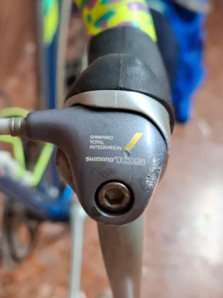 Bicicleta de carreras azul