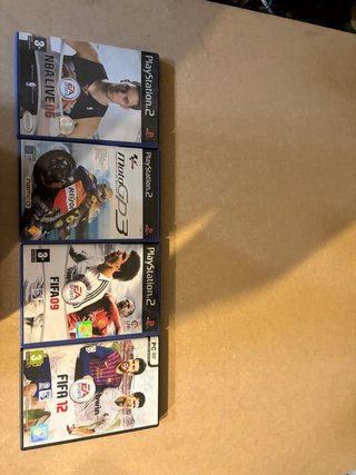 Lote 4 juegos PS2 + PC: FIFA, MotoGP, NBA
