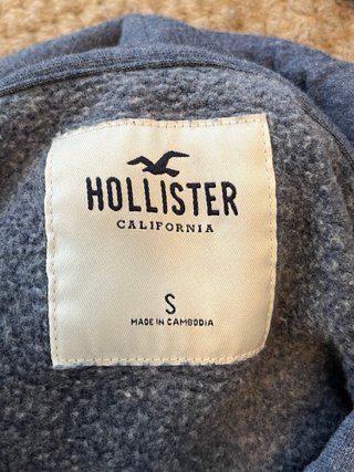 Sudadera Hollister Azul Marino y Blanca