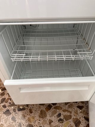 Congelador Zanussi Blanco 84x53x61