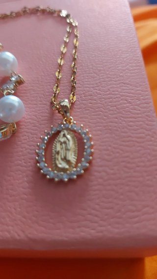 Conjunto de bisutería fina con perlas y circonitas