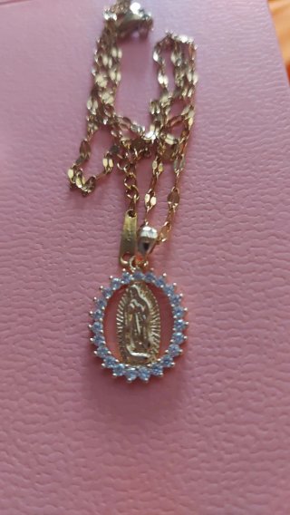 Conjunto de bisutería fina con perlas y circonitas