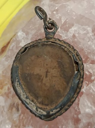 Antiguo relicario marco plata