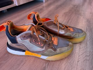 Zapatillas Replay Naranja y Marrón