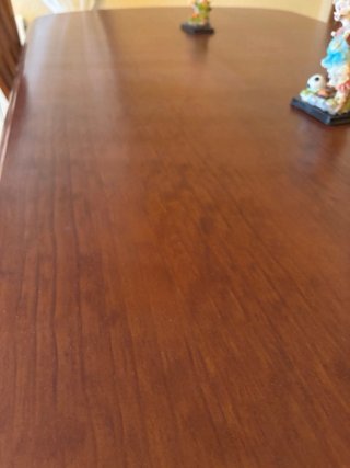 Mesa de comedor de madera maciza
