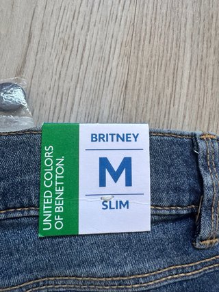 Vaqueros Benetton Slim Fit Talla M Niños nuevo