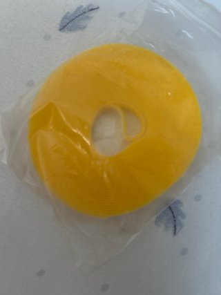 Tubo elástico amarillo mas velcro para cables
