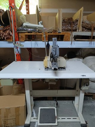 Máquina de coser JUKI botonera