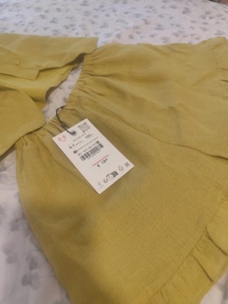 Conjunto Zara niña verde pistacho con etiquetas