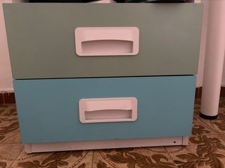 Mueble tocador blanco y verde agua