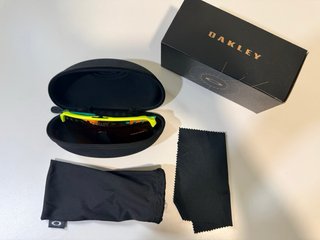 Gafas Oakley Sutro Lite Sweep T.B. Amarillo