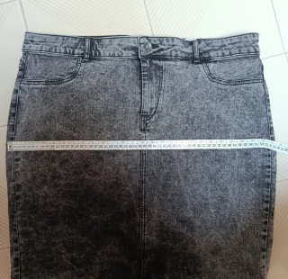 Gonna in denim effetto stone washed
