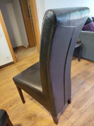Mesa de comedor de madera maciza