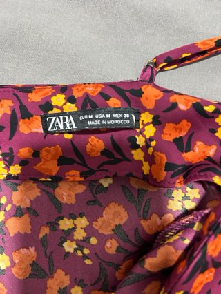 Vestido de tirantes floral Zara