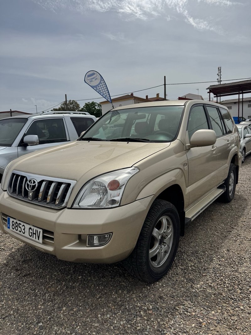 Toyota Land Cruiser 2008 - foto 1