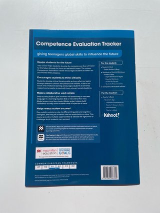 INFLUENCE TODAY 4 Student's book: libro de text...