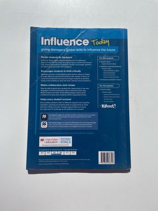 INFLUENCE TODAY 4 Student's book: libro de text...