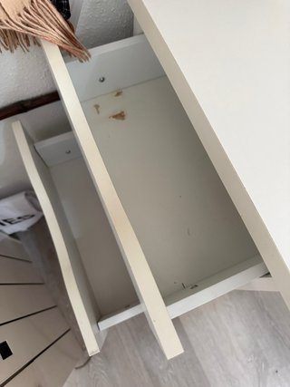 Mesa escritorio blanca con cajones