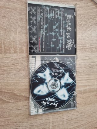 CD Jarabe de Palo - Depende