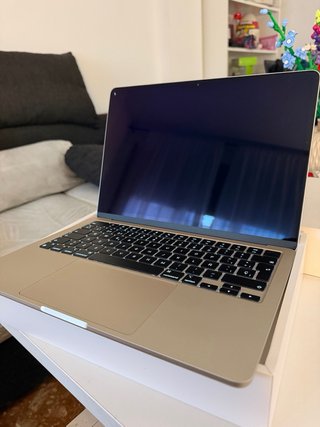 Apple Macbook Air 13 (2022) M2 16GB/256GB - Nuevo