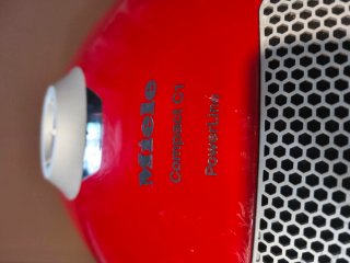 Aspiradora Miele Compact C1 Powerline Roja