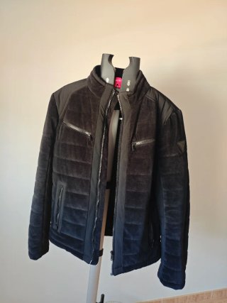 Chaqueta Guess Negra