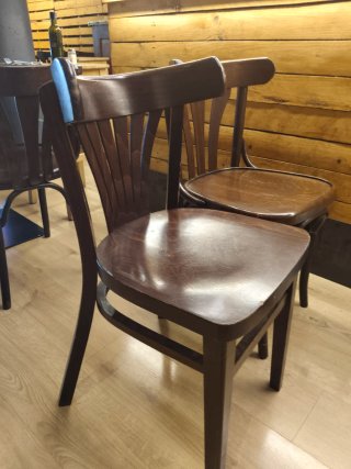 Sillas Thonet madera marrón