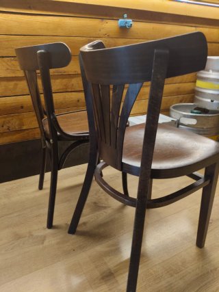 Sillas Thonet madera marrón