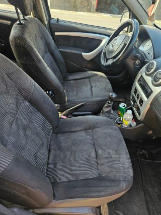 Dacia Sandero 2008